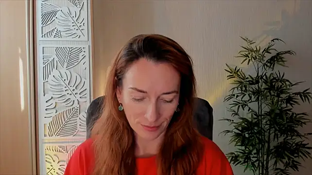 RebeccaMartinez Show in webcam