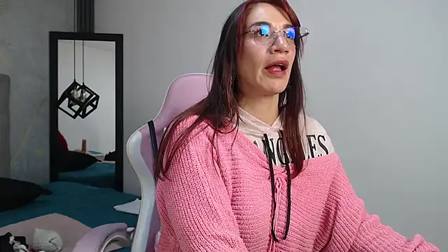 XXX chat uživo modela JessiDovee