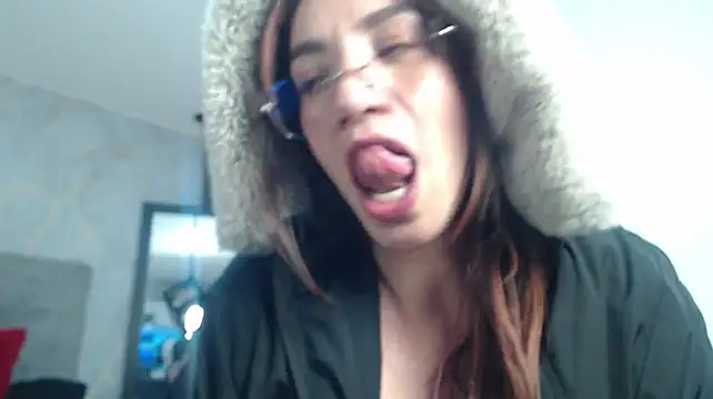 JessiDoveeのライブXXXチャット