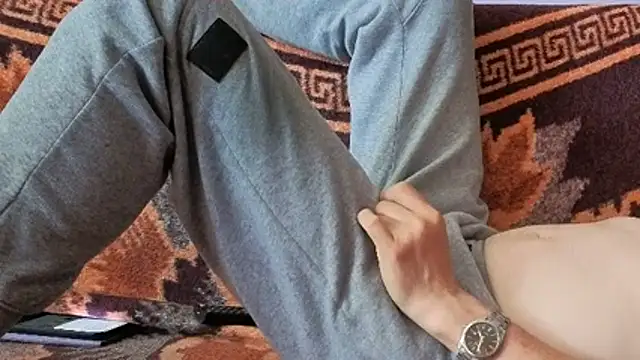 cumloverboyxx69 webkamerás műsora