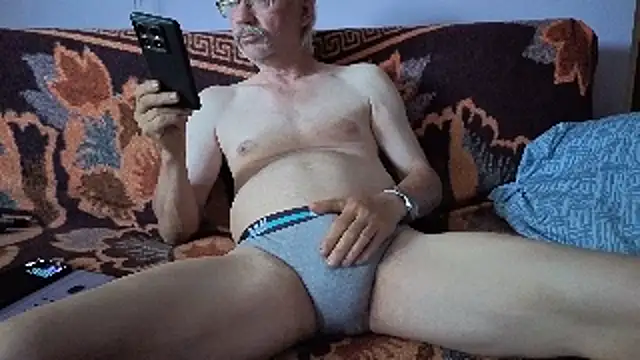 โชว์เว็บแคมของ cumloverboyxx69