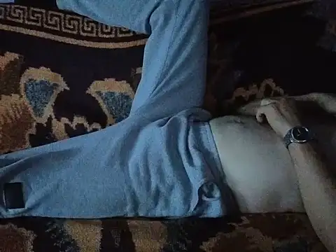 В ебкам-шоу cumloverboyxx69