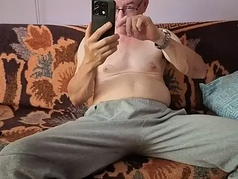 عرض كام cumloverboyxx69