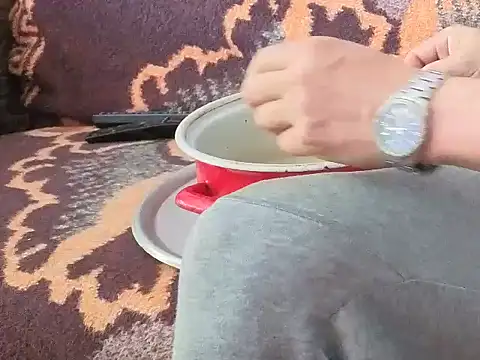 cumloverboyxx69のウェブカメラショー