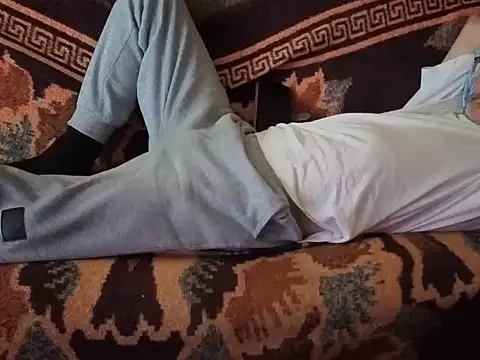 cumloverboyxx69 网络视讯表演