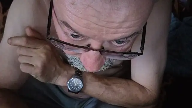 cumloverboyxx69 webkamerás műsora