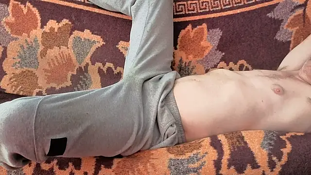 cumloverboyxx69のウェブカメラショー