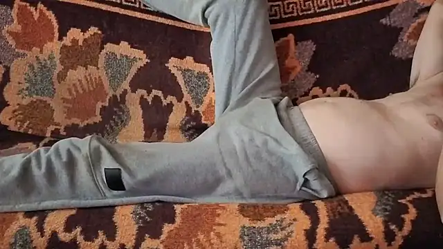 Pokazy przed kamerką – cumloverboyxx69