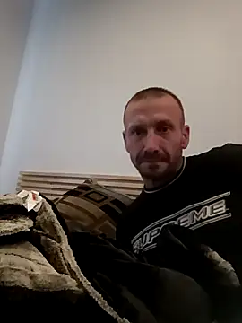 Urs_Truly_ Pertunjukan Webcam