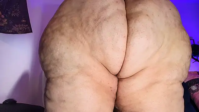 Chat +18 de THE-WITCH-MANDYBBW ao vivo
