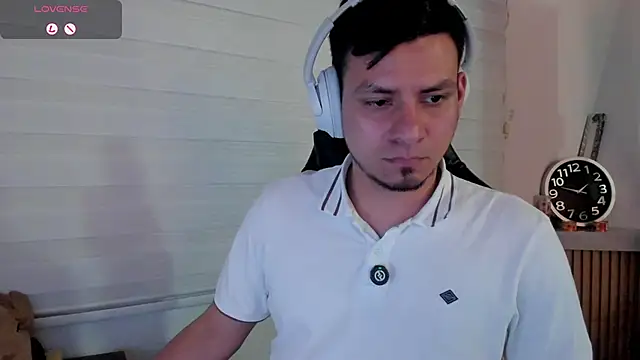 Rick_Adams Show in webcam