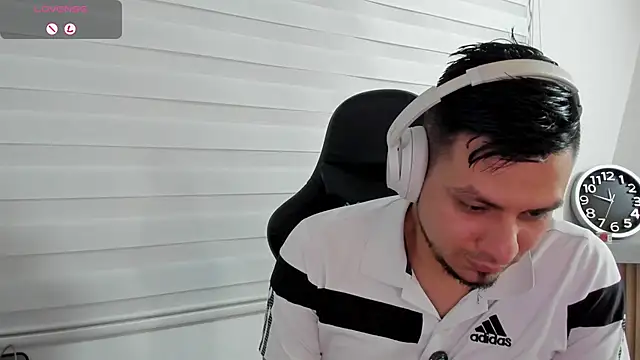 Rick_Adams webkamerás műsora