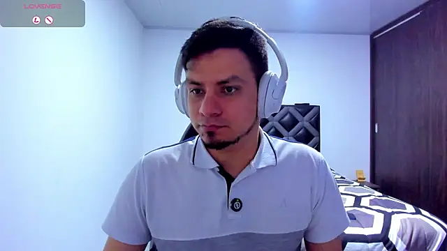 Show modela Rick_Adams na web-kameri