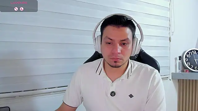 Show modela Rick_Adams na web-kameri