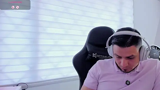 Rick_Adams webkamerás műsora