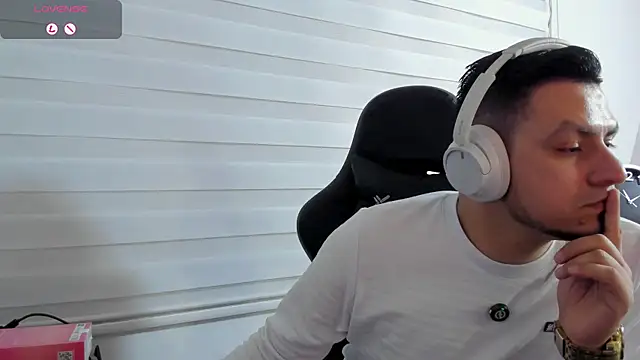 Rick_Adams webkamerás műsora