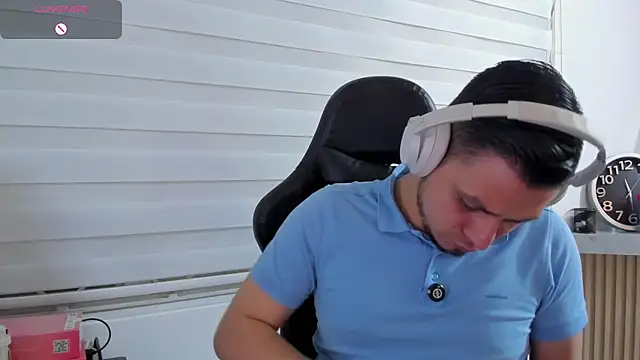 Rick_Adams webkamerás műsora