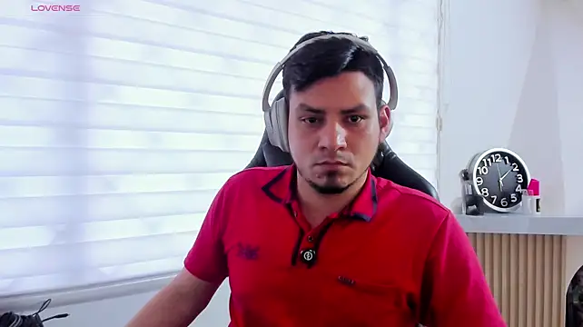 Show modela Rick_Adams na web-kameri