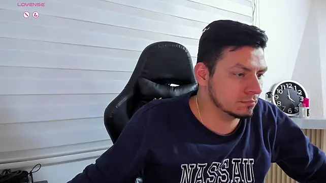 Rick_Adams: διαδικτυακό σόου στην κάμερα