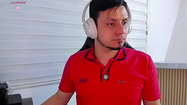 Rick_Adams Show in webcam