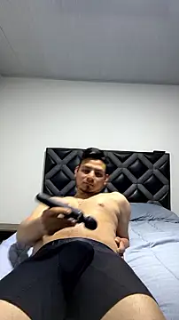 Show modela Rick_Adams na web-kameri