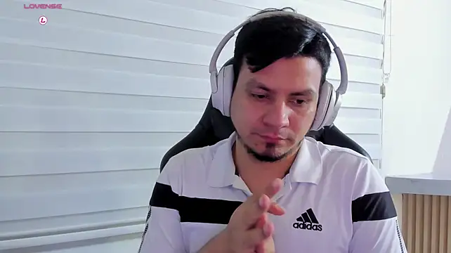 Rick_Adams Pertunjukan Webcam