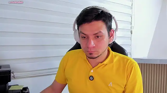 Show modela Rick_Adams na web-kameri
