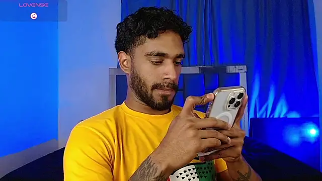 Christian_thor live XXX chat