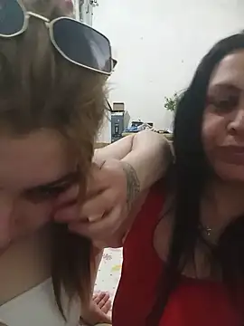 CRUELLAXX webcam show