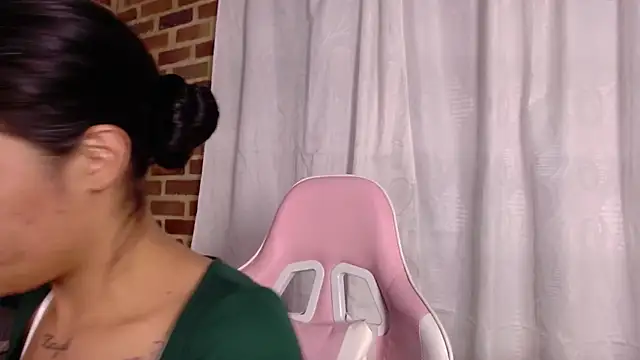 Salome_Cherie Show in webcam