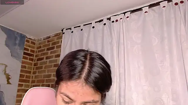 Pertunjukan Kamera Web Salome_Cherie