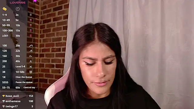 Salome_Cherie Show in webcam