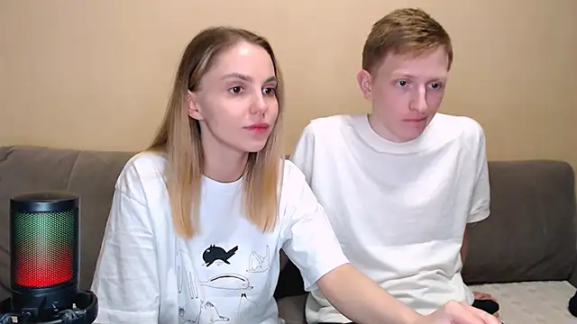 juliaanddima's Live XXX Chat