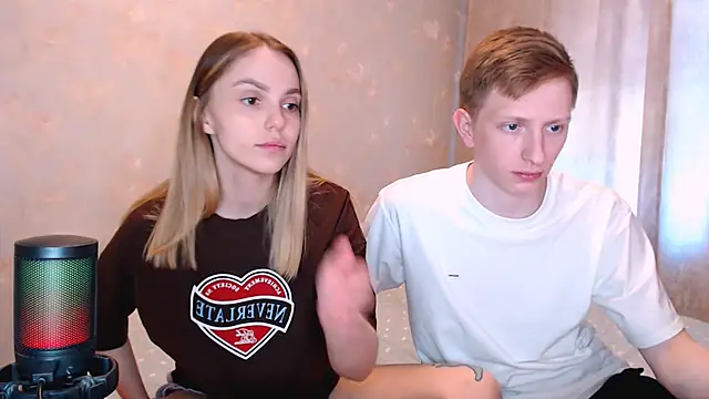 juliaanddima Adlı Modelin Web Kamerası Şovu