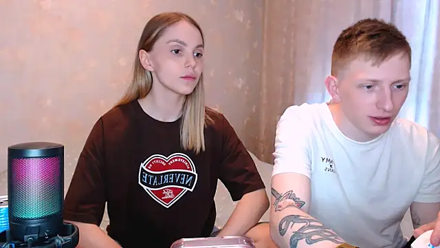 juliaanddima Adlı Modelin Web Kamerası Şovu