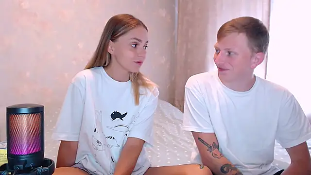 juliaanddima Adlı Modelin Web Kamerası Şovu