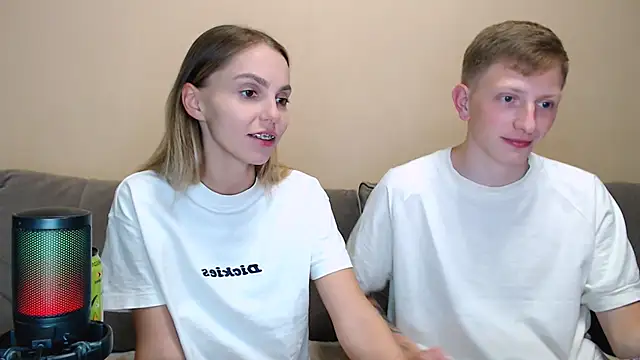 juliaanddima webkamerás műsora