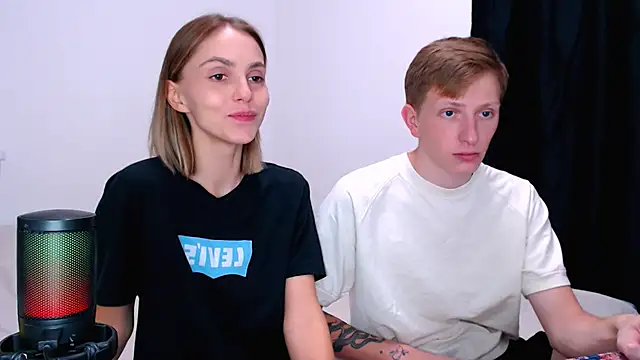 juliaanddima Show in webcam