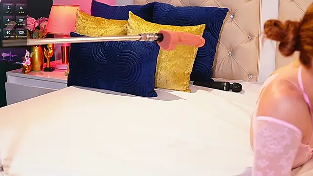 caroline_adams_'s Live XXX Chat