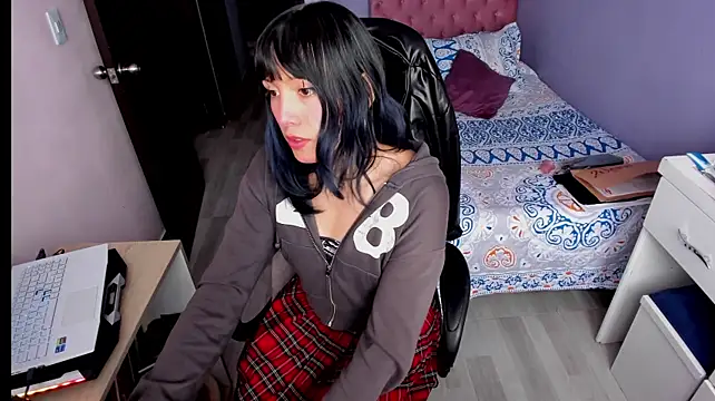 Room312_ Adlı Modelin Web Kamerası Şovu