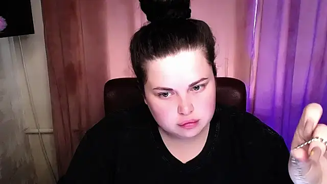 Emily_Mo Chat XXX in diretta