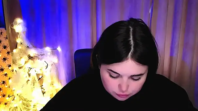 XXX chat uživo modela Emily_Mo