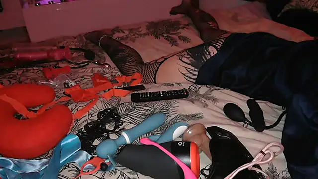 YoungdickNpussy Show in webcam