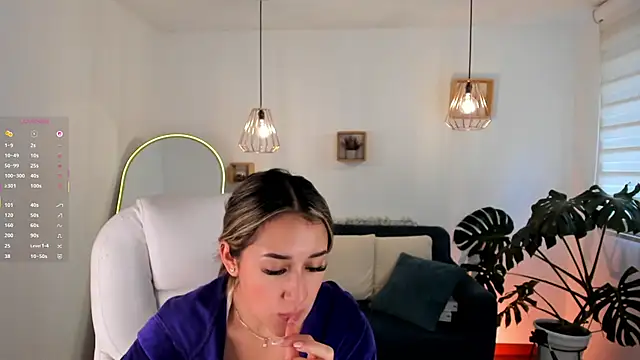 dina_ride 在線直播表演