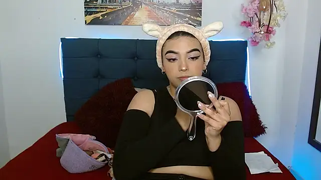eva_six Show in webcam