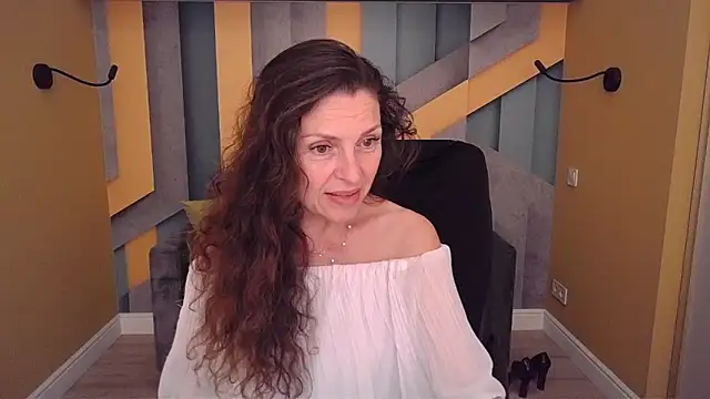 EllaLong: απευθείας συνομιλία ΧΧΧ