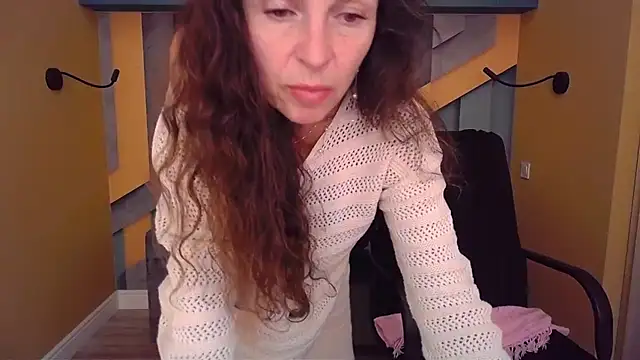 EllaLong's Live XXX Chat