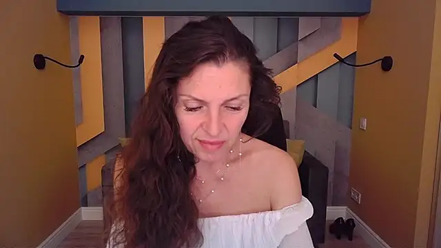 EllaLong live XXX chat