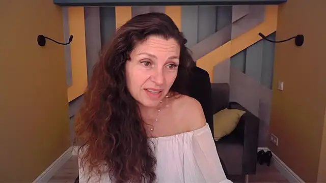 EllaLong's Live XXX Chat