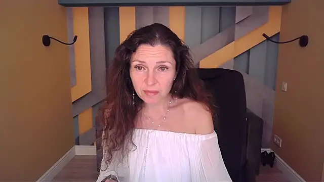 צ'אט XXX בשידור חי של EllaLong
